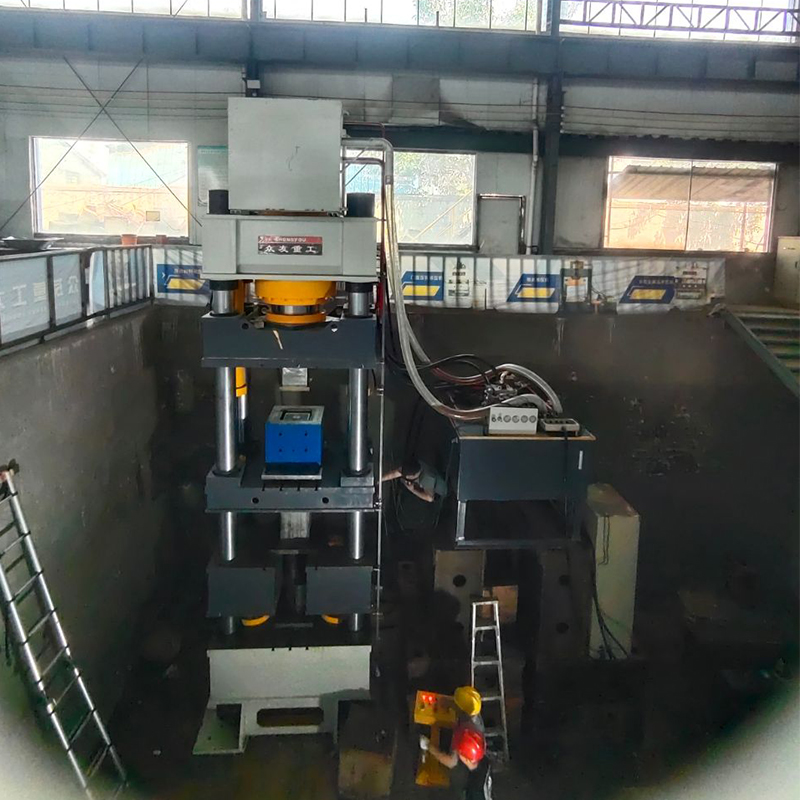 800吨坩埚成型液压机 耐火材料石墨匣钵粉末成型油压机